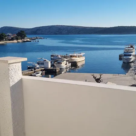 krevet i doručak Leut 3*