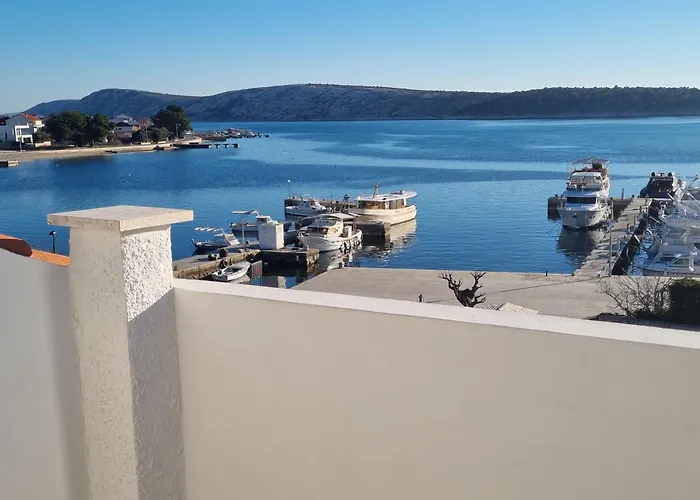 Bed & Breakfast Leut 3*